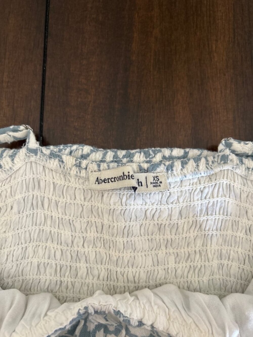 Abercrombie & Fitch XS Smocked Mini Dress White & Blue Adjustable Straps Ruffle - Picture 3 of 11
